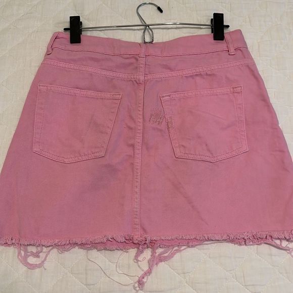 NWOT Topshop Moto Bubblegum Pink Distressed Mini Skirt Size 6 - Picture 7 of 11